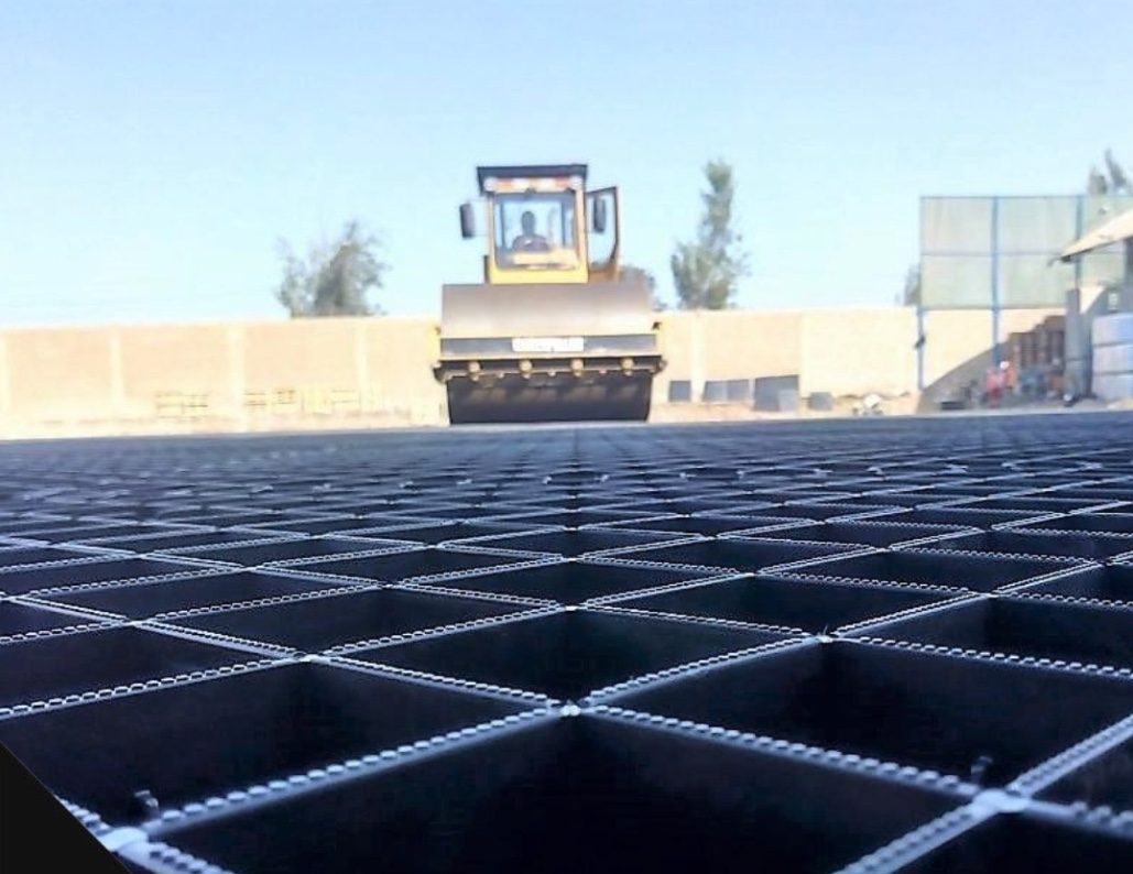MAXABASE grid base laid across a large arena floor